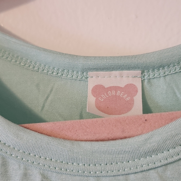 Light Green Sleeveless Tank Top - Picture 2 of 3